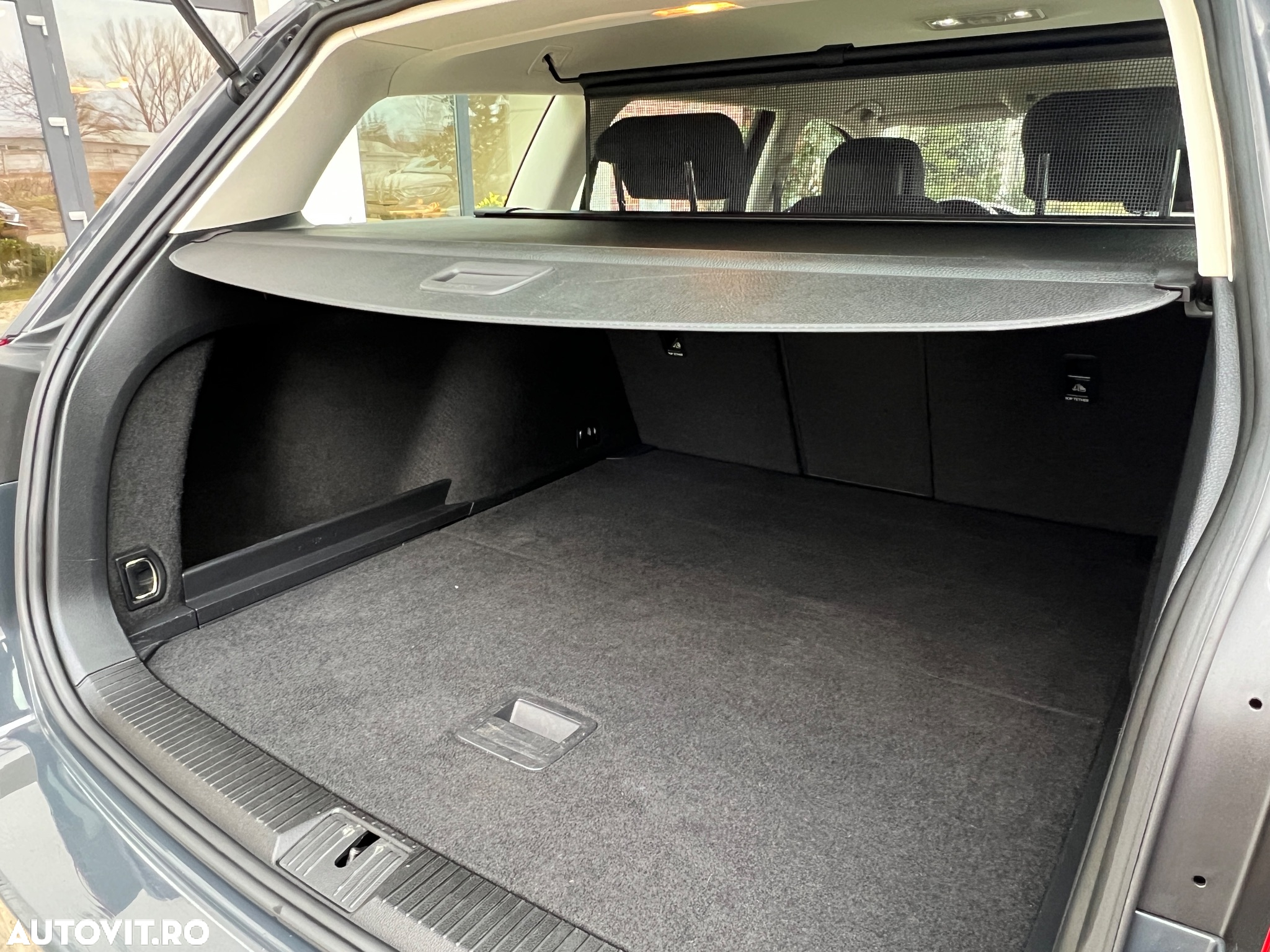 Volkswagen Passat Variant 1.6 TDI (BlueMotion Technology) Comfortline - 28