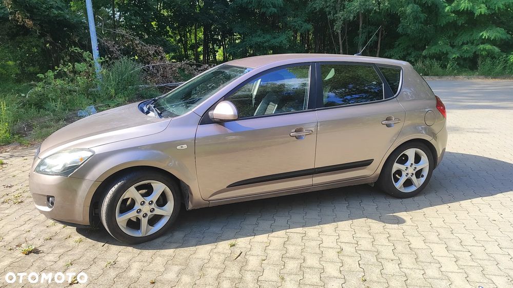 Kia Ceed 1.6 Crdi Comfort - 3