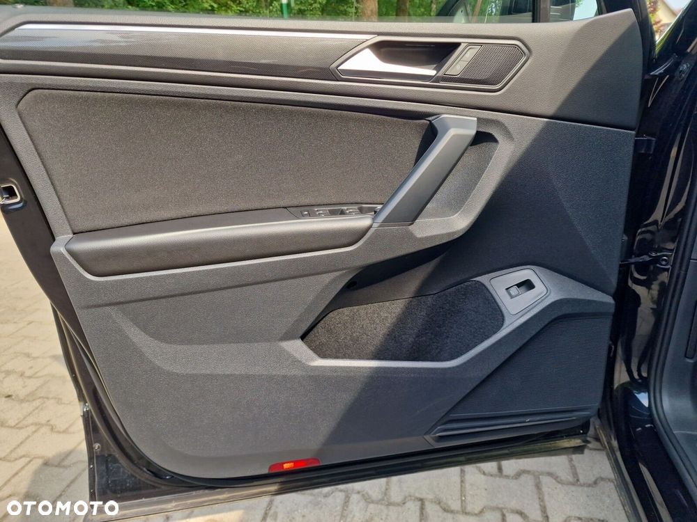 Volkswagen Tiguan 2.0 TDI Elegance DSG - 14