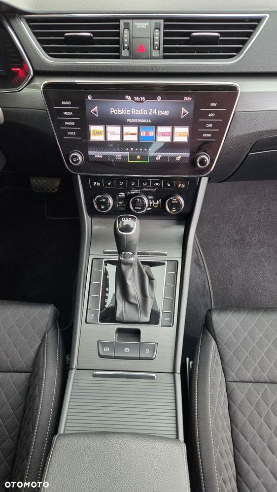 Skoda Superb 1.5 TSI Ambition DSG - 20