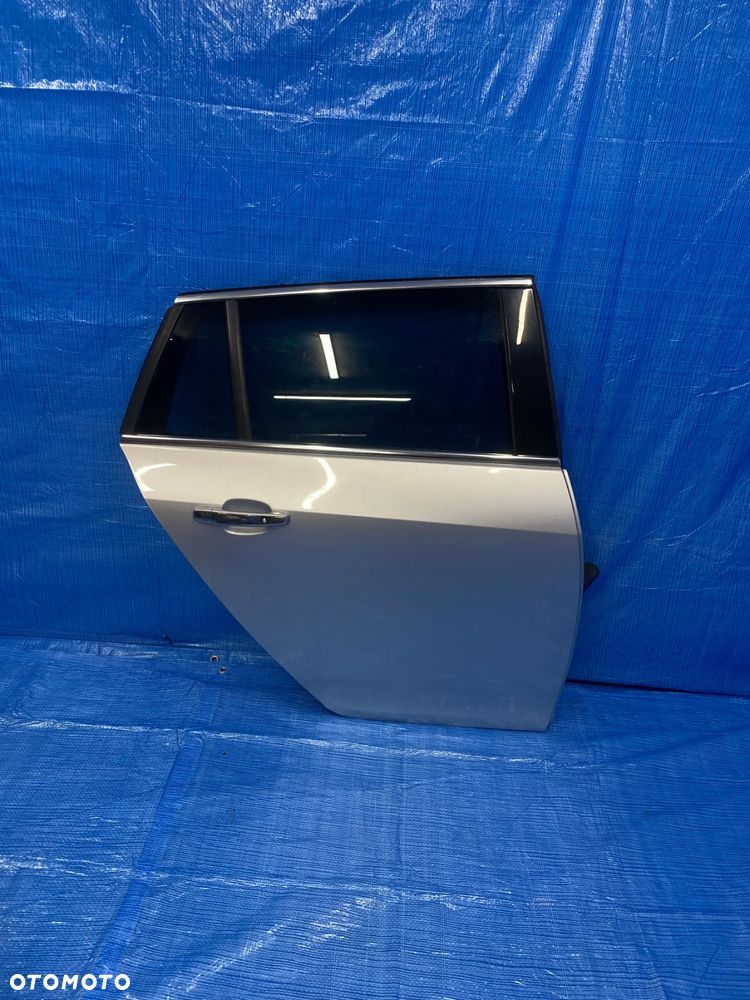 OPEL INSIGNIA A DRZWI PRAWE PRAWY PRZÓD PRZEDNIE SREBRNE Z176 KOMPLETNE - 2