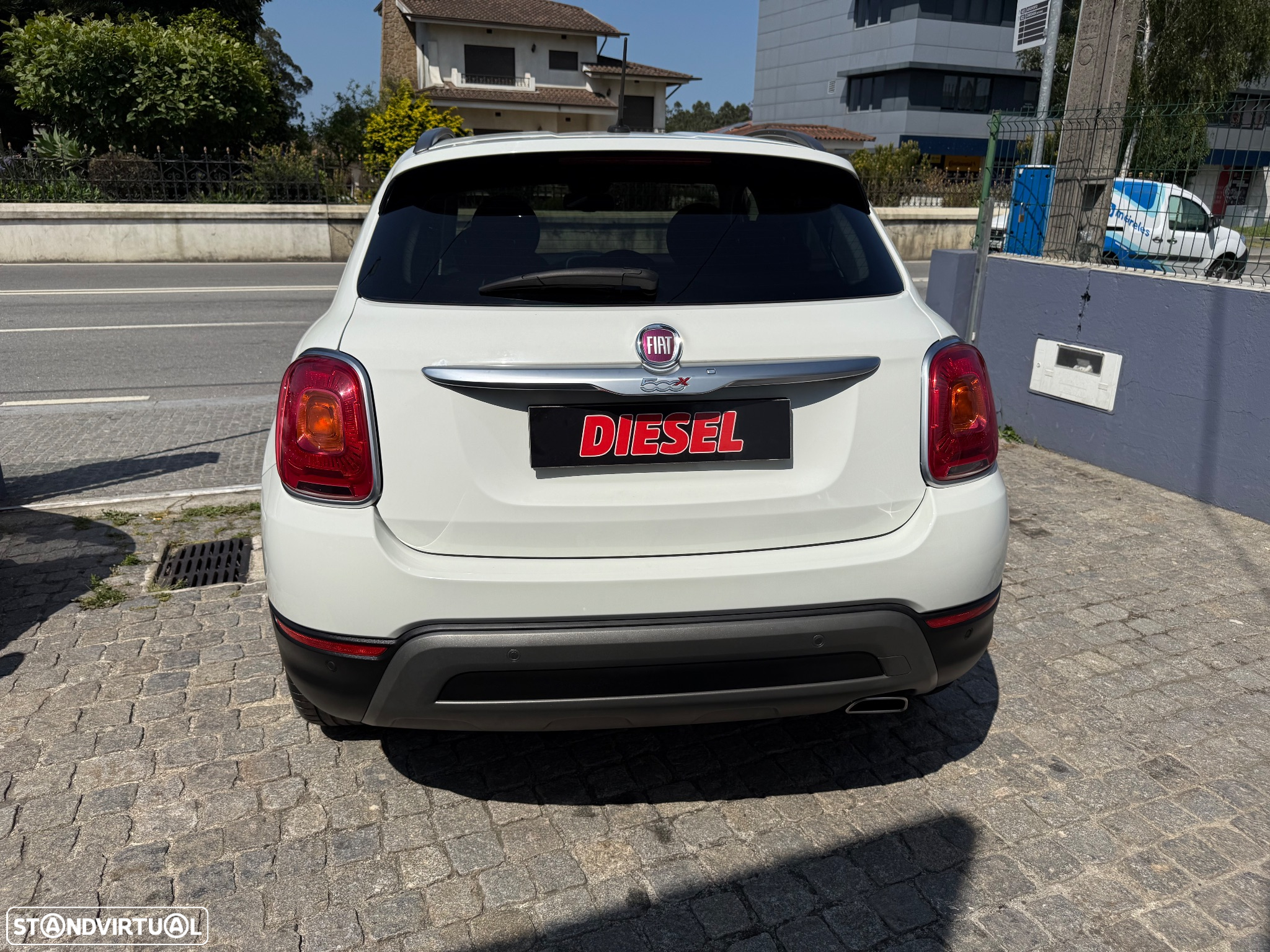 Fiat 500X 1.6 MJ City Cross S&S - 11