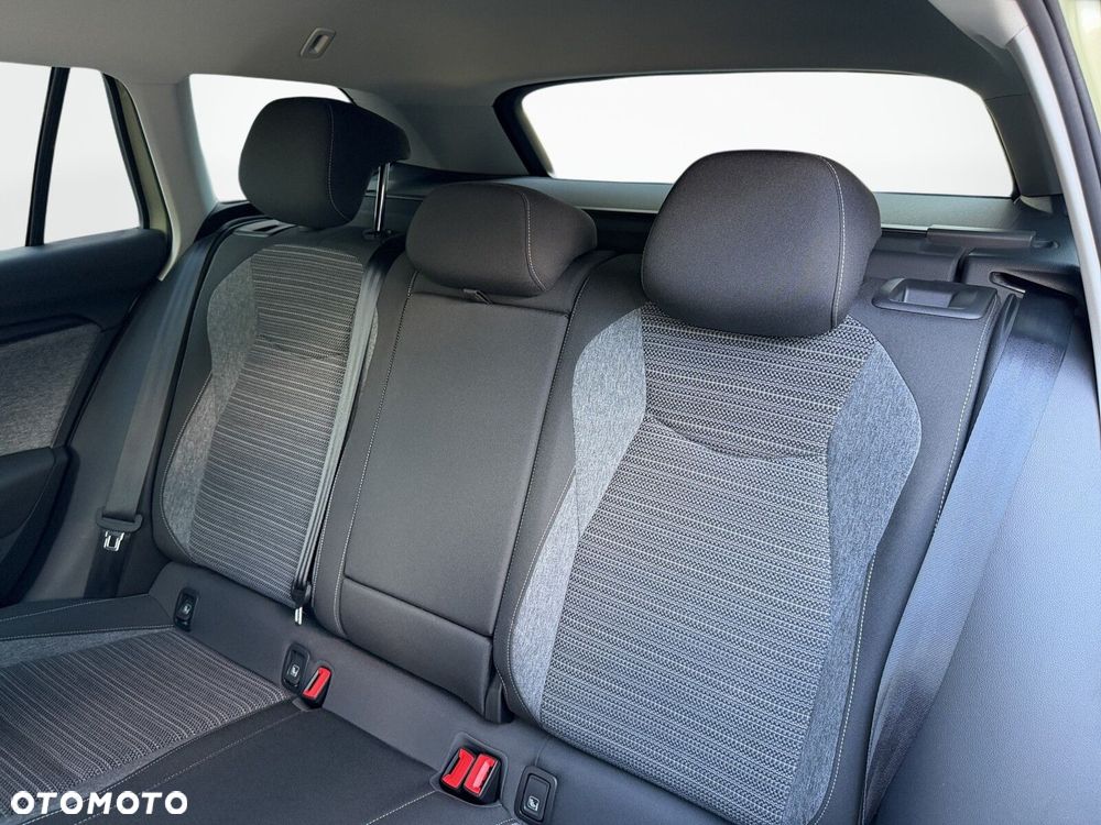 Skoda Superb 1.5 TSI mHEV Selection DSG - 35
