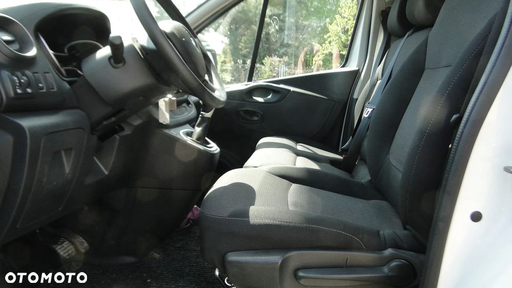 Renault Trafic - 11