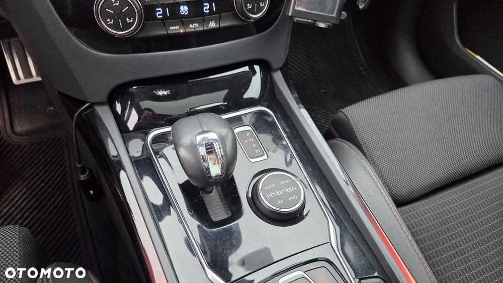 Peugeot 508 RXH Hybrid4 - 25
