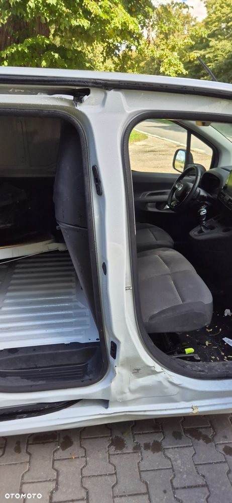 Fiat DOBLO - 17