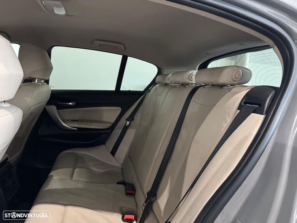 BMW 116 d Pack M - 16