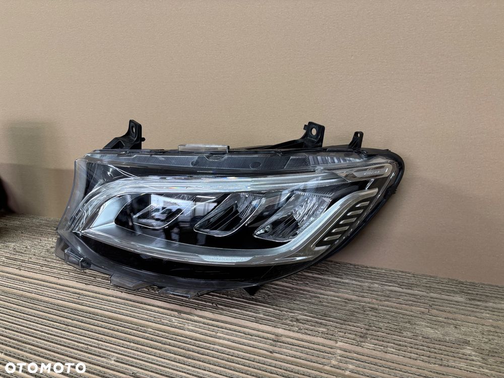 Mercedes Sprinter 907 /910 lampa lewa Full Led - 2