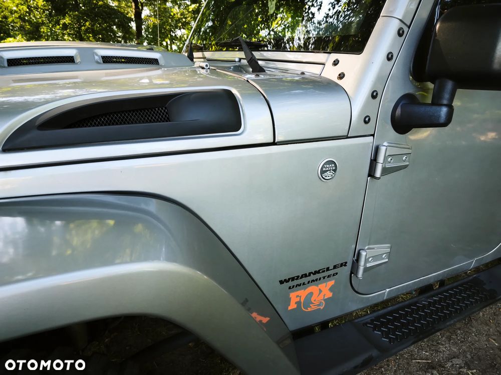 Jeep Wrangler 3.6 Unlim Sahara - 14