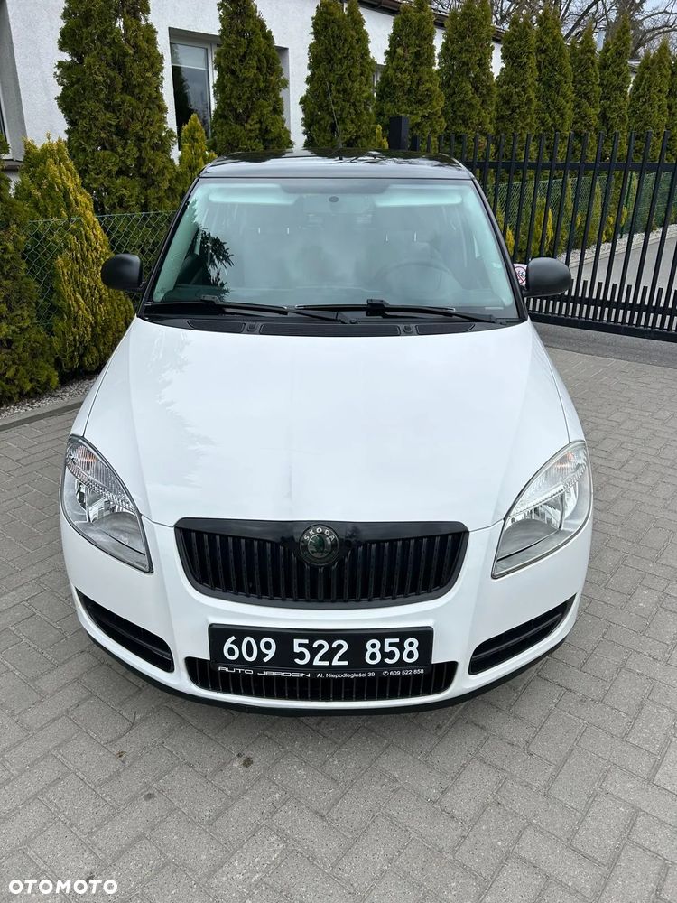 Skoda Fabia 1.2 HTP STYLE EDITION - 11