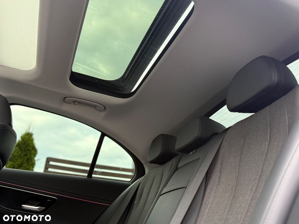 Mercedes-Benz Klasa E 220 d Avantgarde - 10