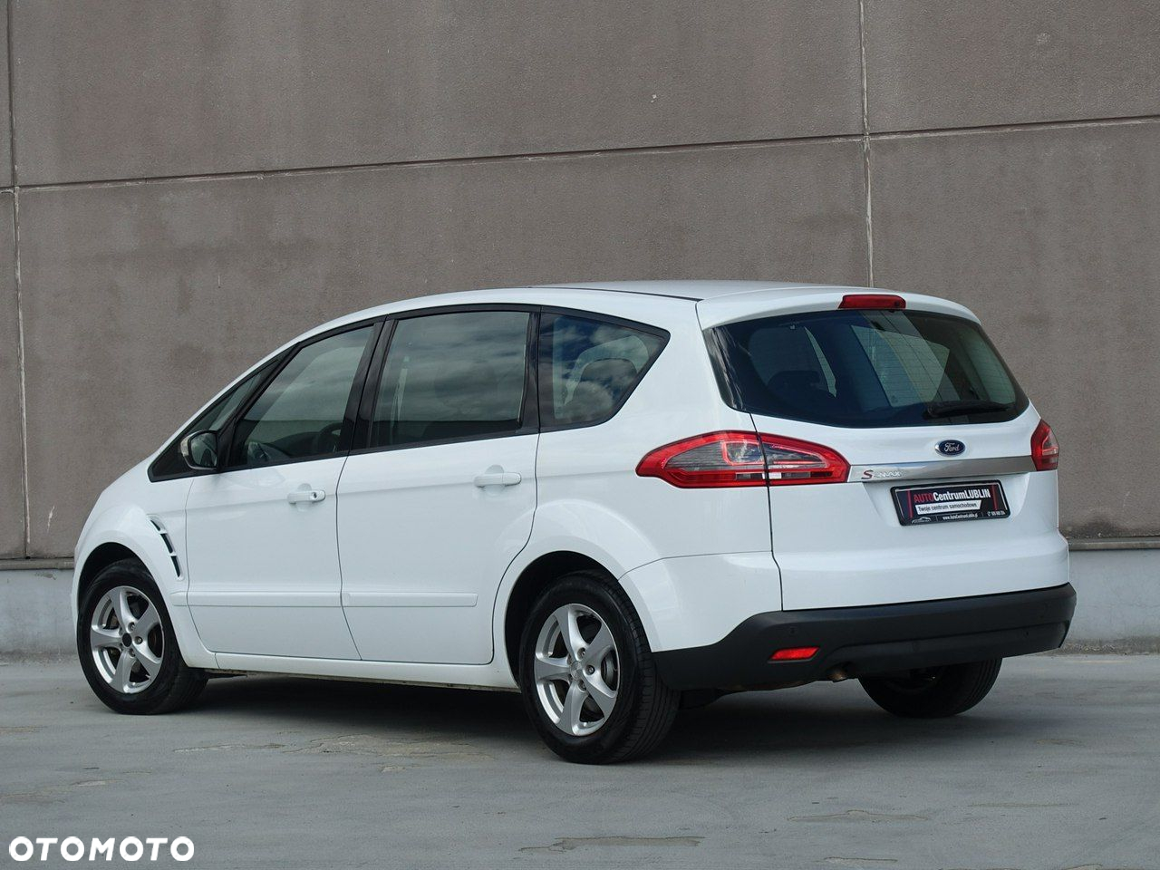 Ford S-Max - 8