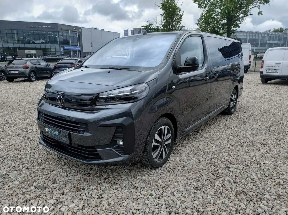 Peugeot Traveller - 1