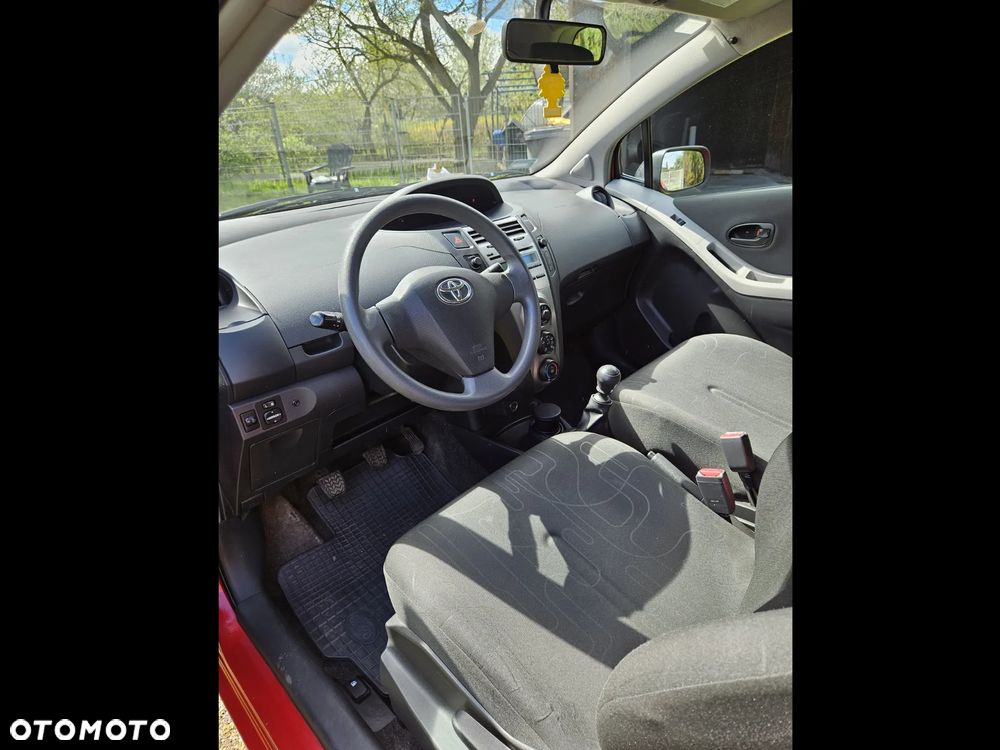 Toyota Yaris 1.33 Luna - 9
