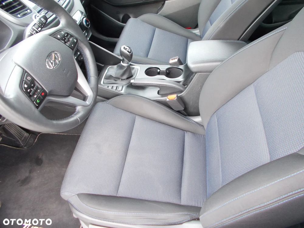 Hyundai Tucson 1.7 CRDI BlueDrive GO 2WD - 18