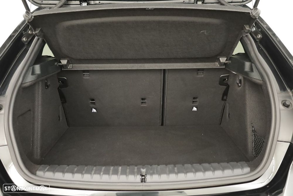 BMW 116 d Pack Desportivo M Auto - 23