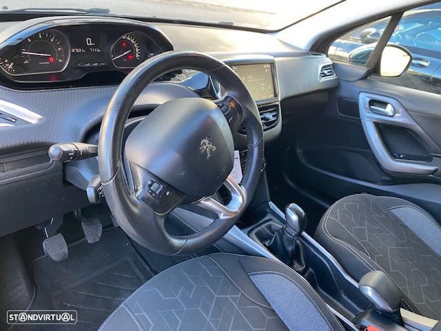 Peugeot 2008 1.6 BlueHDi Style - 8