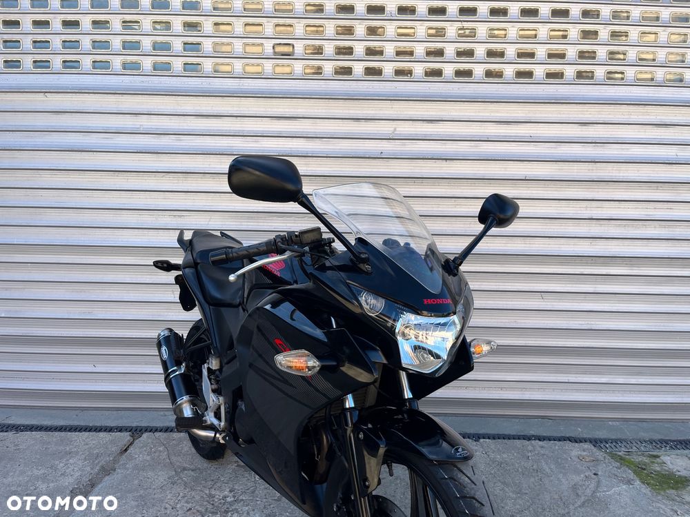 Honda CBR - 19
