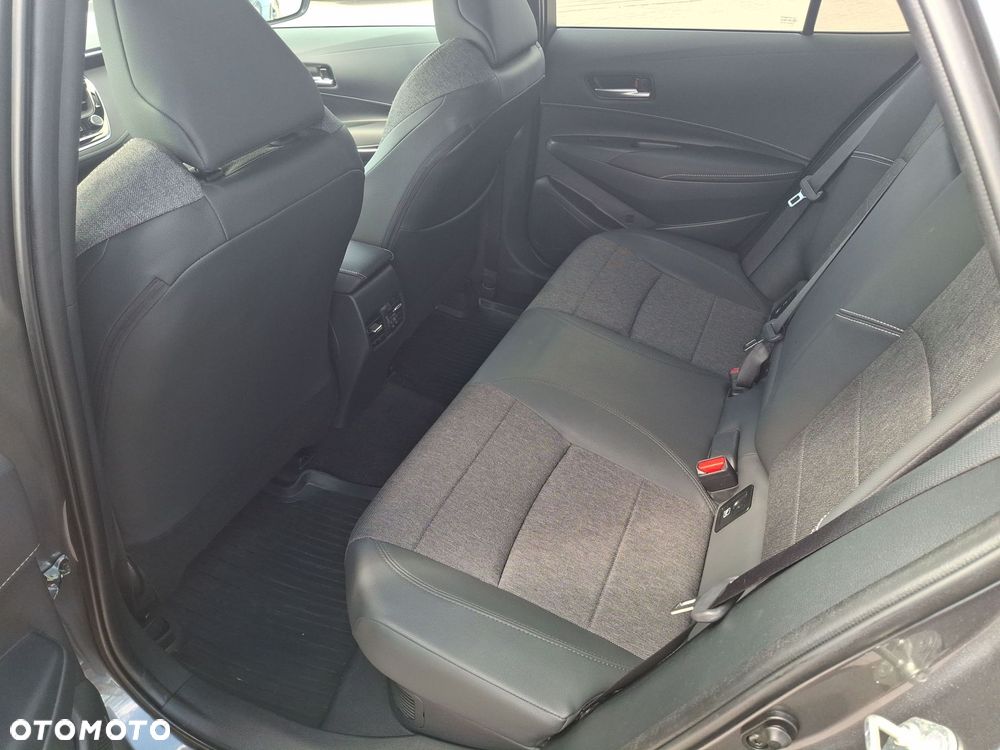 Toyota Corolla 2.0 Hybrid Style - 11