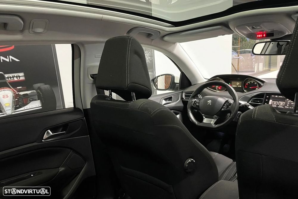 Peugeot 308 SW 1.6 e-HDi Allure J17 - 32