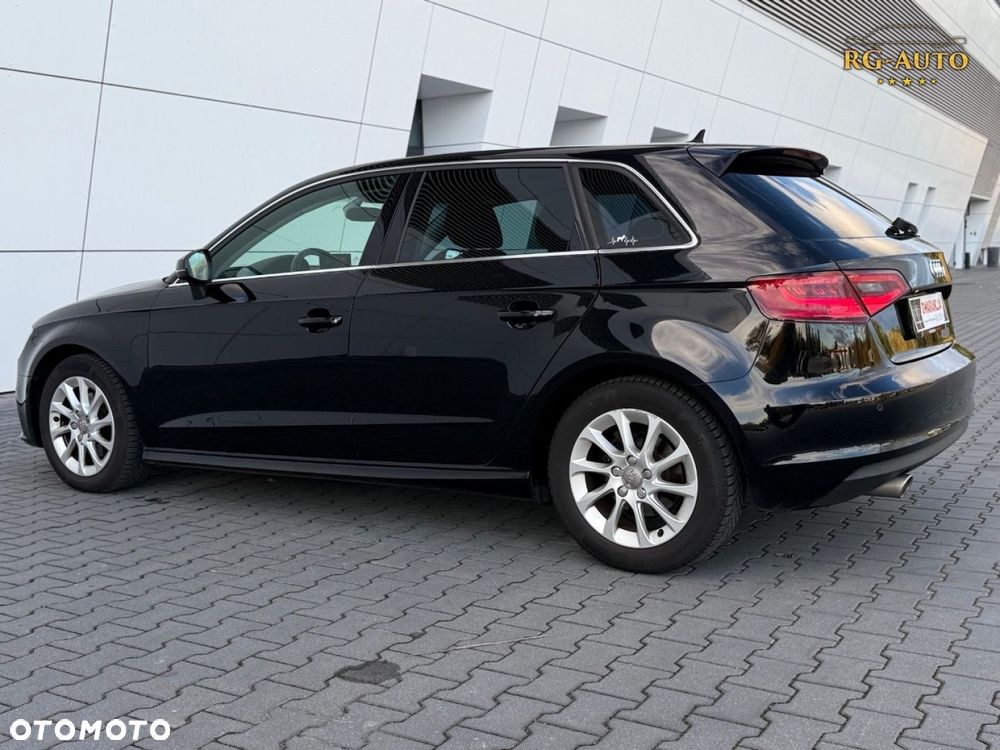 Audi A3 Sportback - 15
