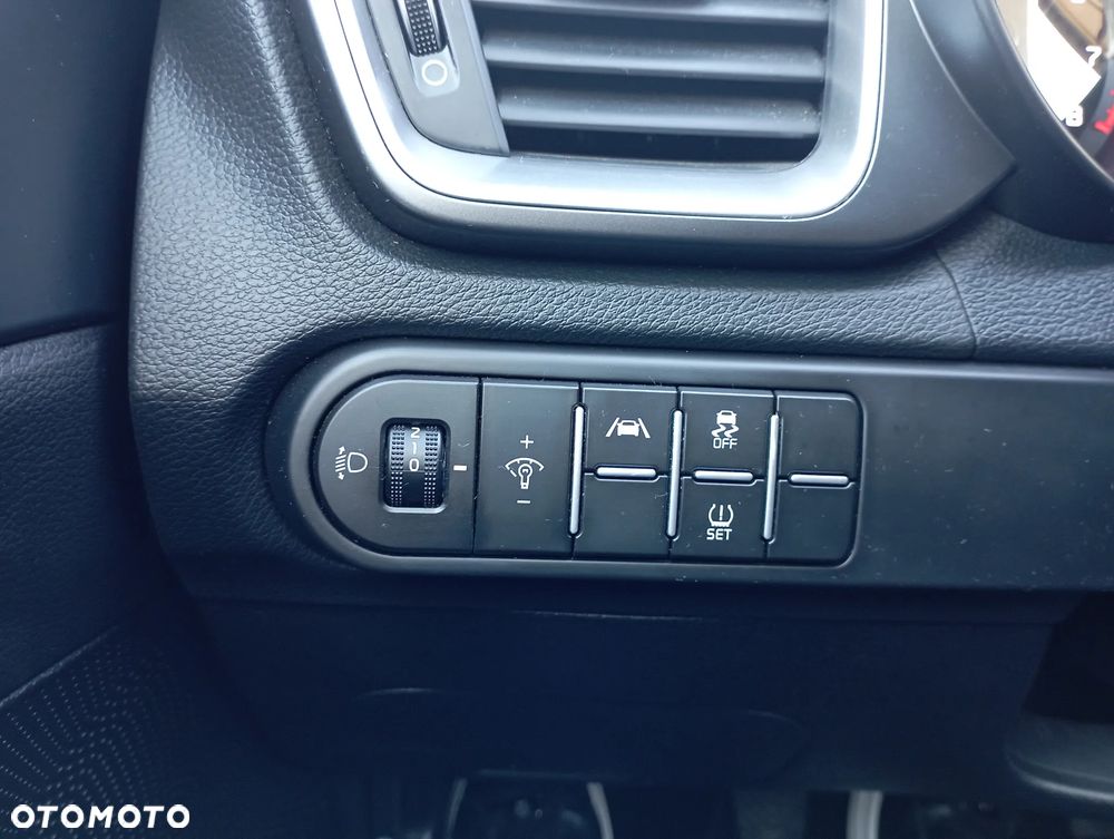 Kia XCeed 1.5 T-GDI M - 21