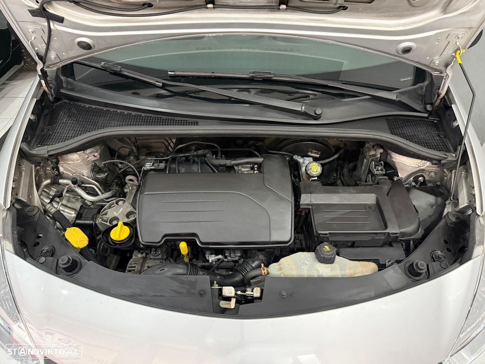 Renault Clio 1.2 16V Confort - 37