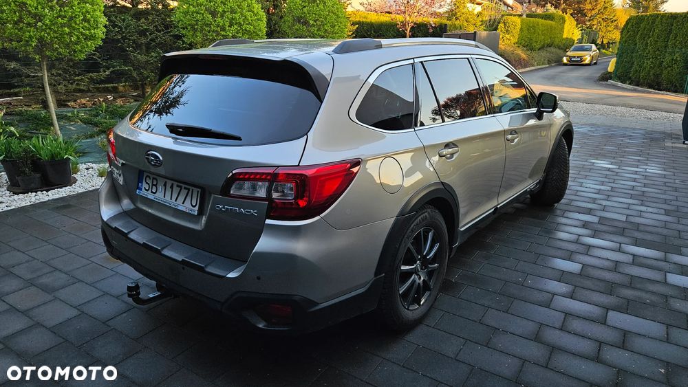 Subaru Outback 2.5i Exclusive - 8