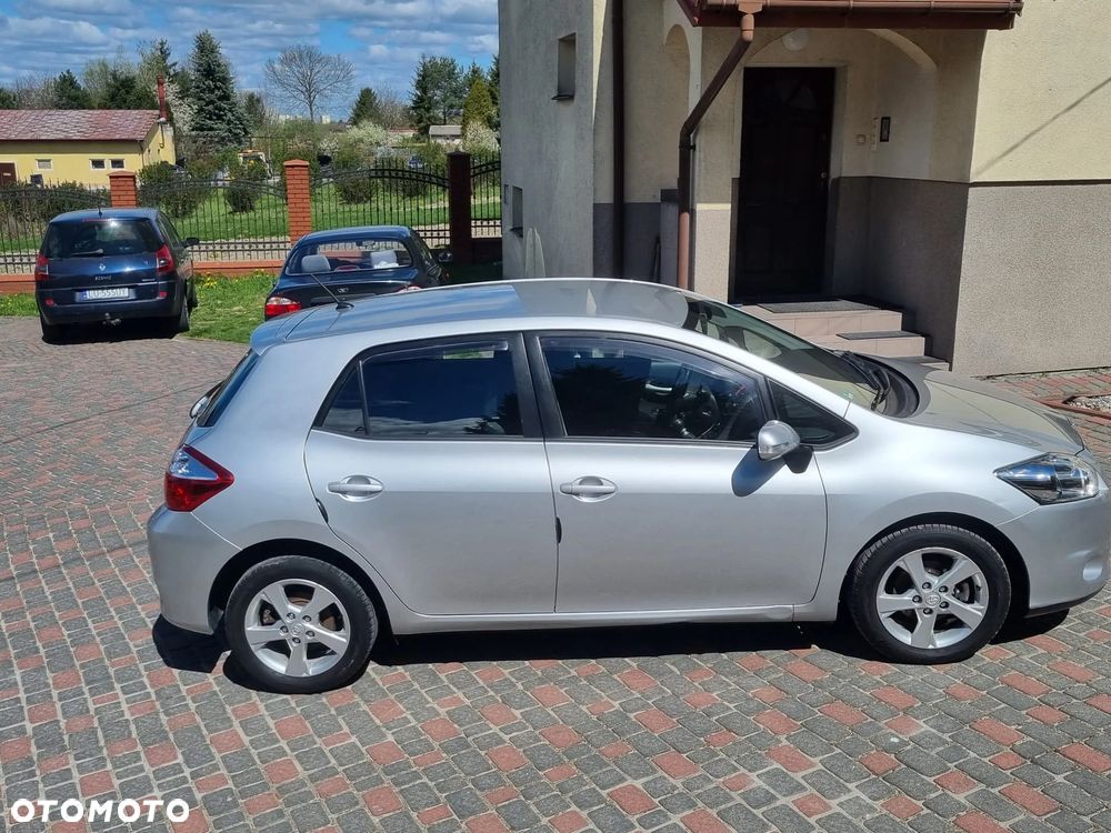 Toyota Auris 1.6 Valvematic Life - 12
