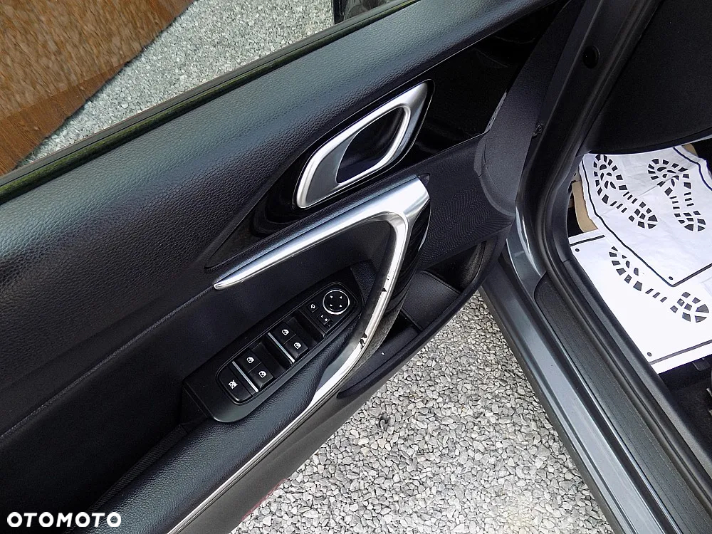 Kia Ceed 1.6 CRDi SCR L Business Line Plus - 9