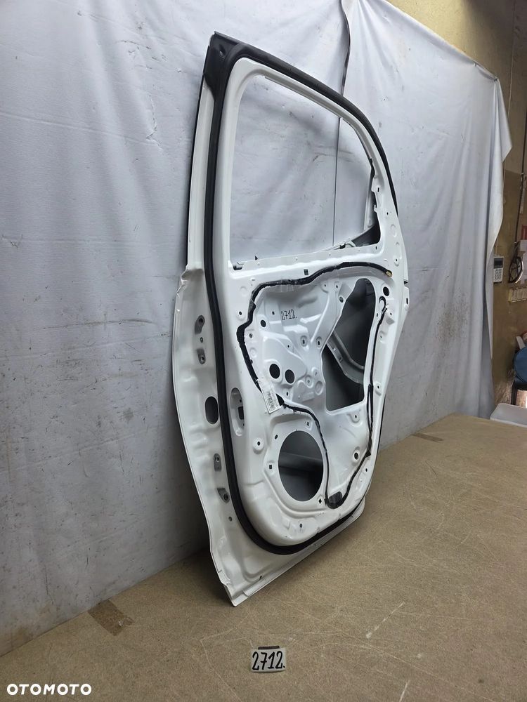 Toyota Yaris IV 4 od 20r DRZWI PRAWY PRAWE TYŁ TYLNE - 8