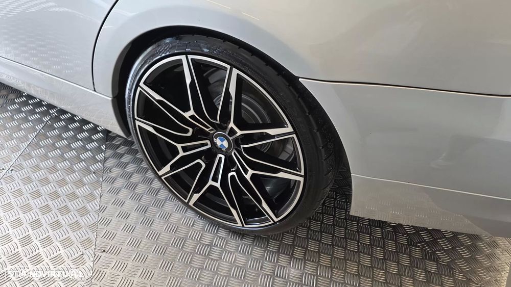 BMW 320 d EfficientDynamics Navigation - 34