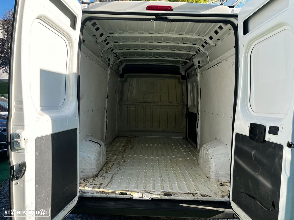 Peugeot Boxer 2.0 BlueHDi 335 L2 CD - 19