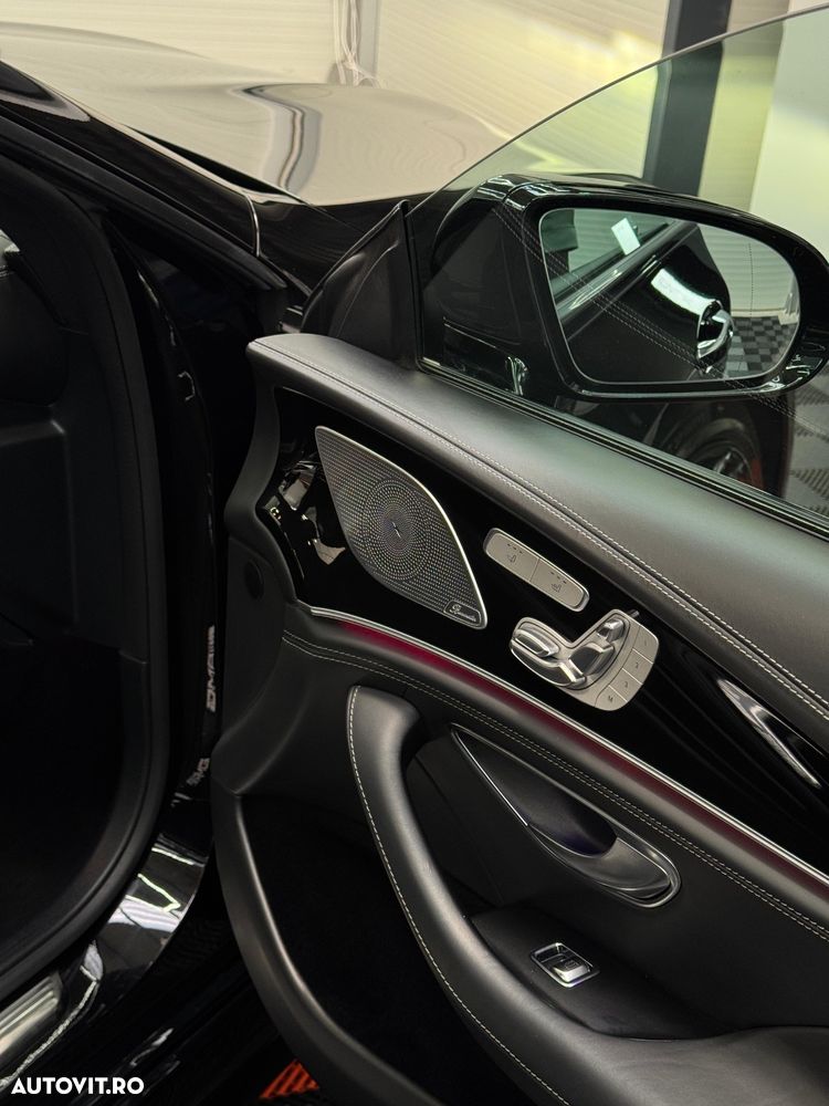 Mercedes-Benz AMG GT-S 63 4MATIC+ - 15