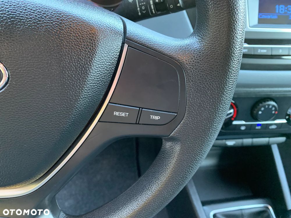 Hyundai i20 1.2 Fifa World Cup Edition - 23
