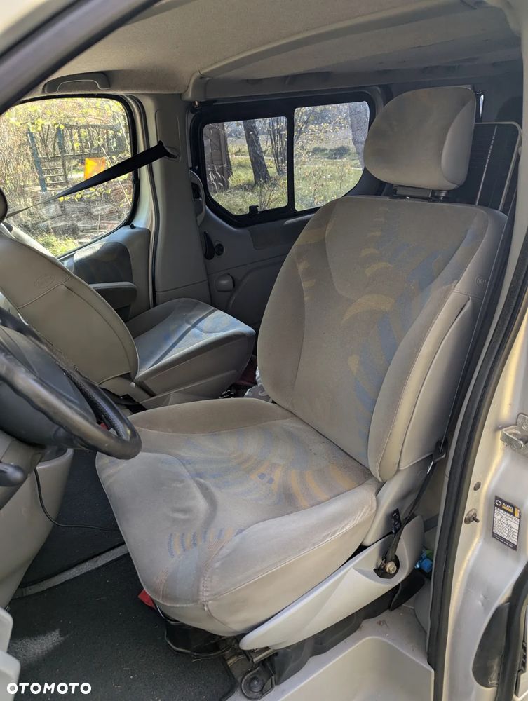 Renault Trafic 1.9 dCi Passenger Authentique - 23