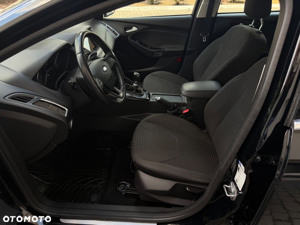 Ford Focus 1.5 EcoBoost Start-Stopp-System Business Edition - 18
