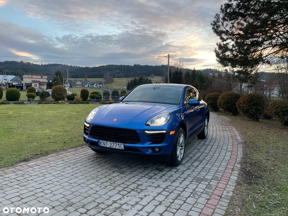 Porsche Macan - 1