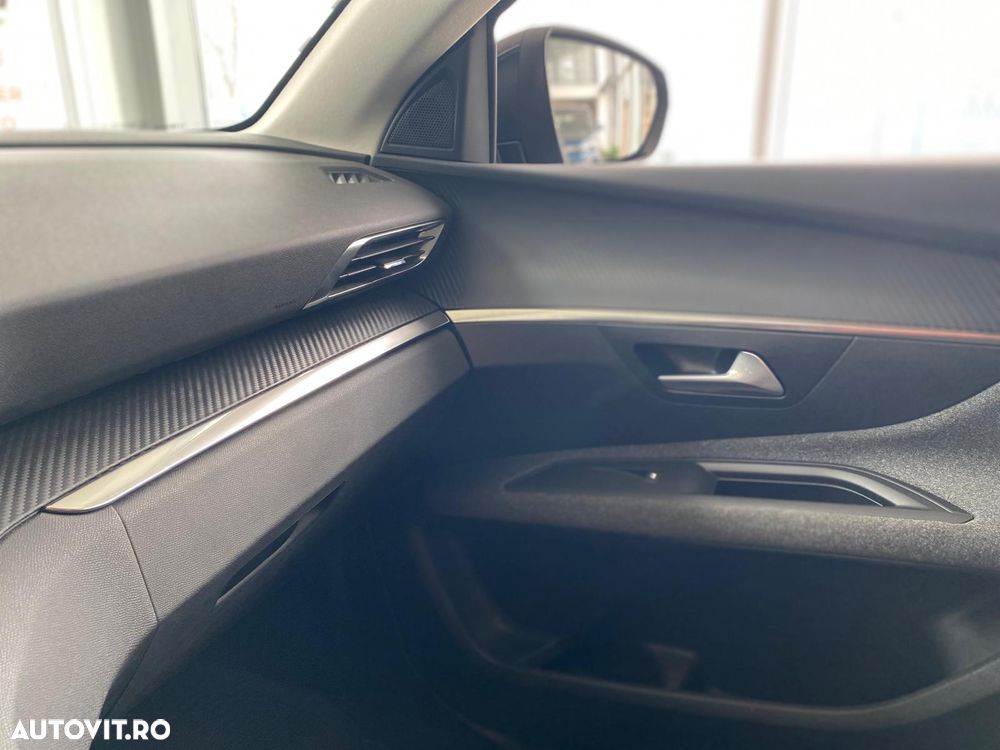 Peugeot 3008 1.2 PureTech 130 EAT8 Active Pack - 11