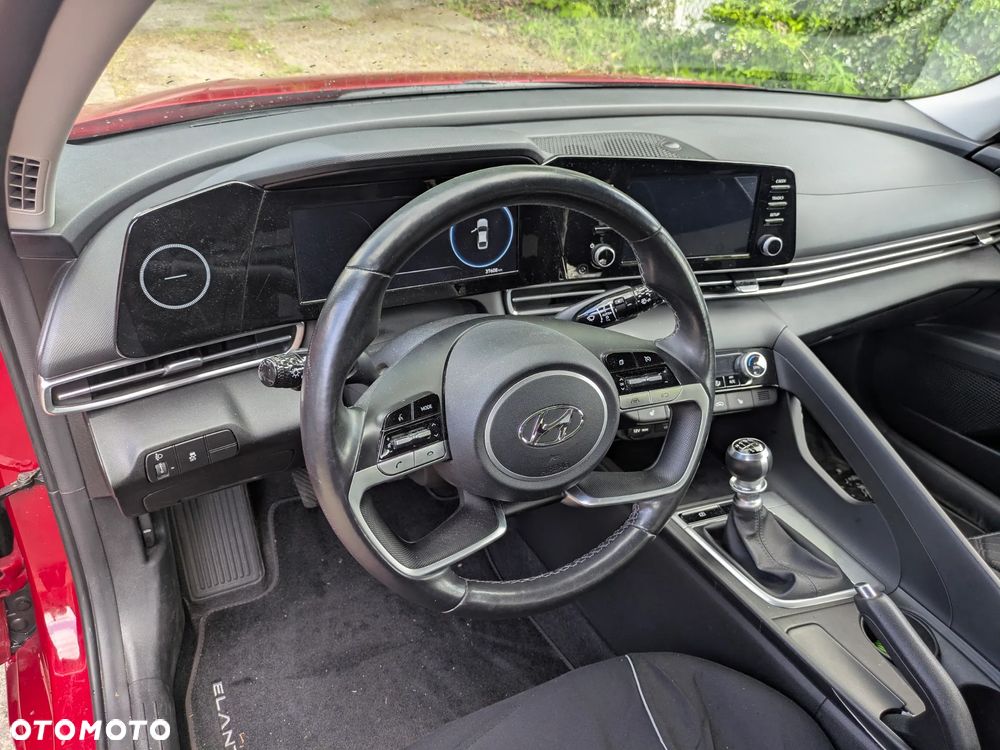 Hyundai Elantra 1.6 Smart - 8
