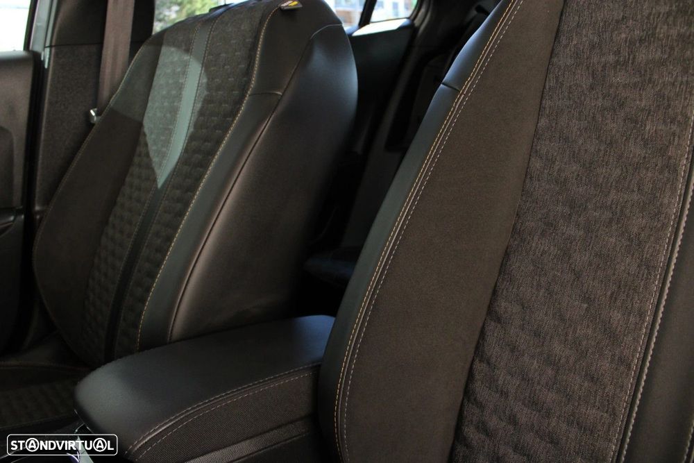 Peugeot e-2008 Allure Pack - 37