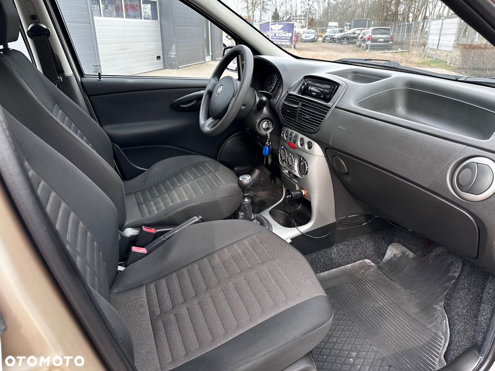 Fiat Punto - 22