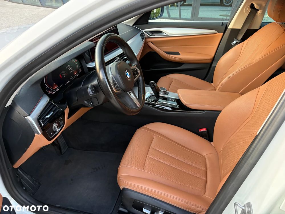 BMW Seria 5 530i mHEV Luxury Line sport - 14