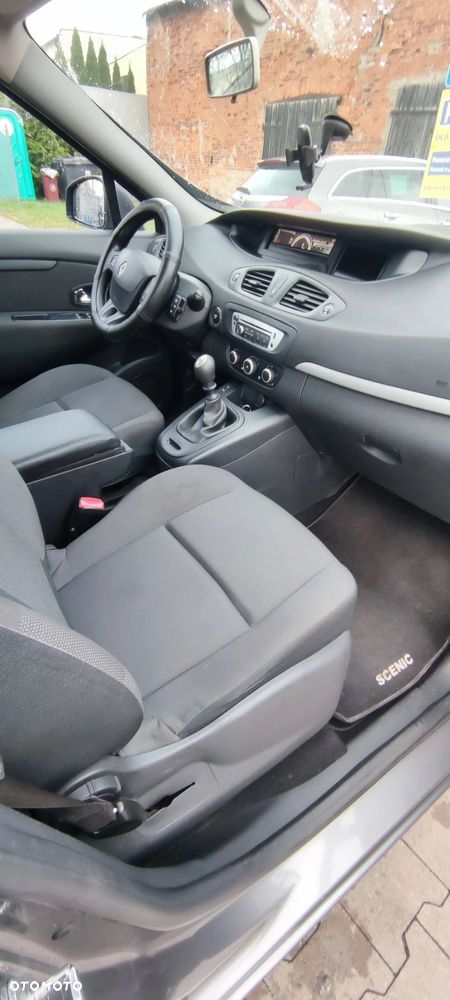 Renault Scenic - 12