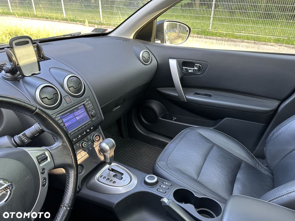 Nissan Qashqai 2.0 4x4 Tekna CVT - 11