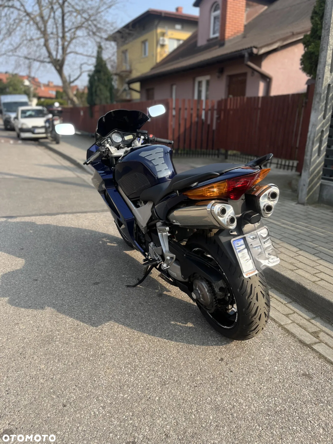 Honda VFR - 11