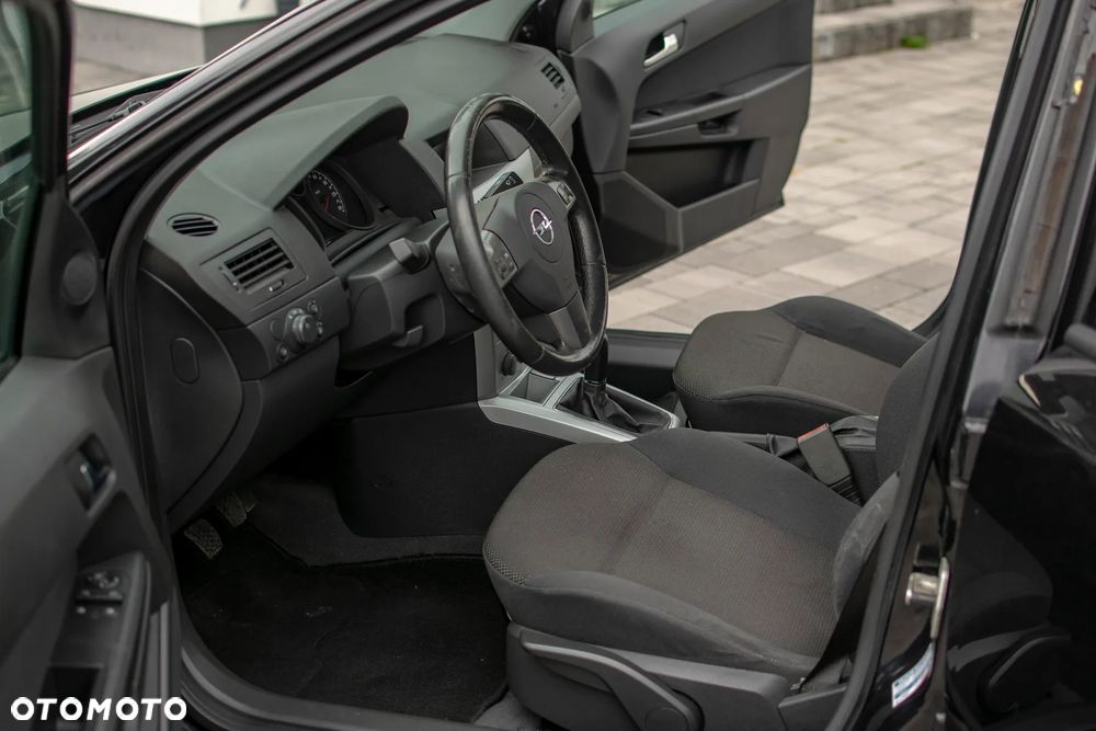 Opel Astra - 36
