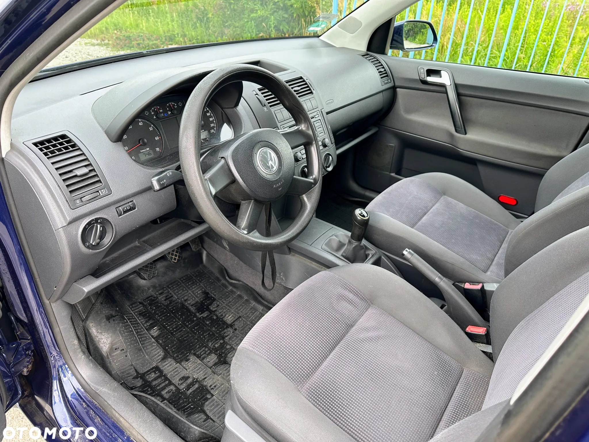 Volkswagen Polo 1.4 16V Comfortline - 9