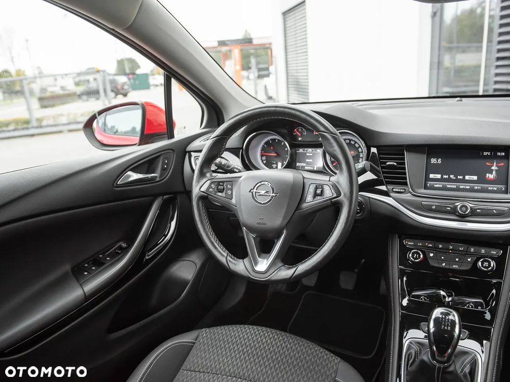 Opel Astra - 25