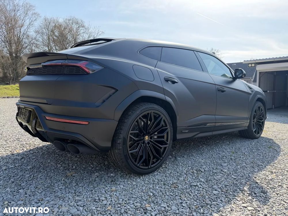 Lamborghini URUS - 6